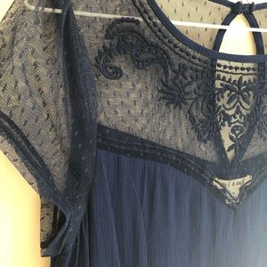 NWT Francesca’s Miami lace trim flowy swing dress